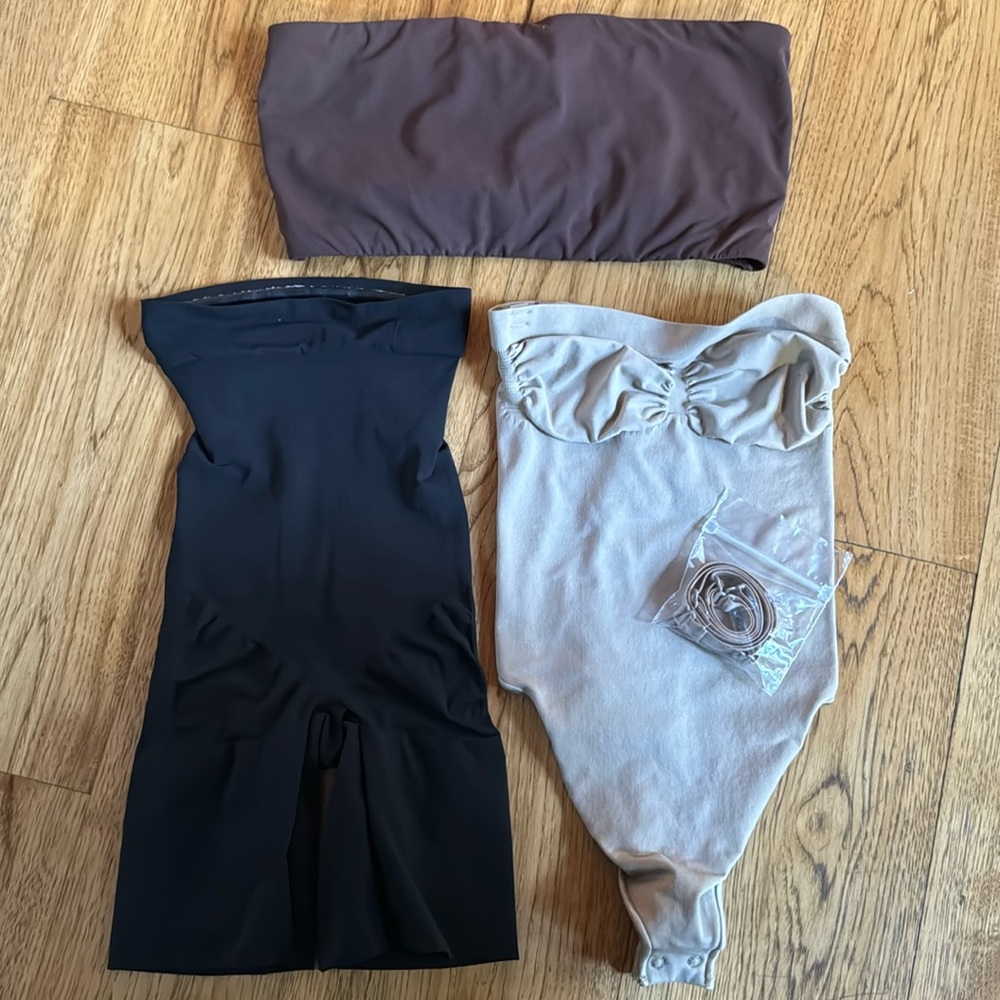 SKIMS bundle size medium